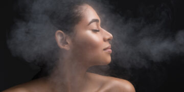 Why do smells trigger strong memories?